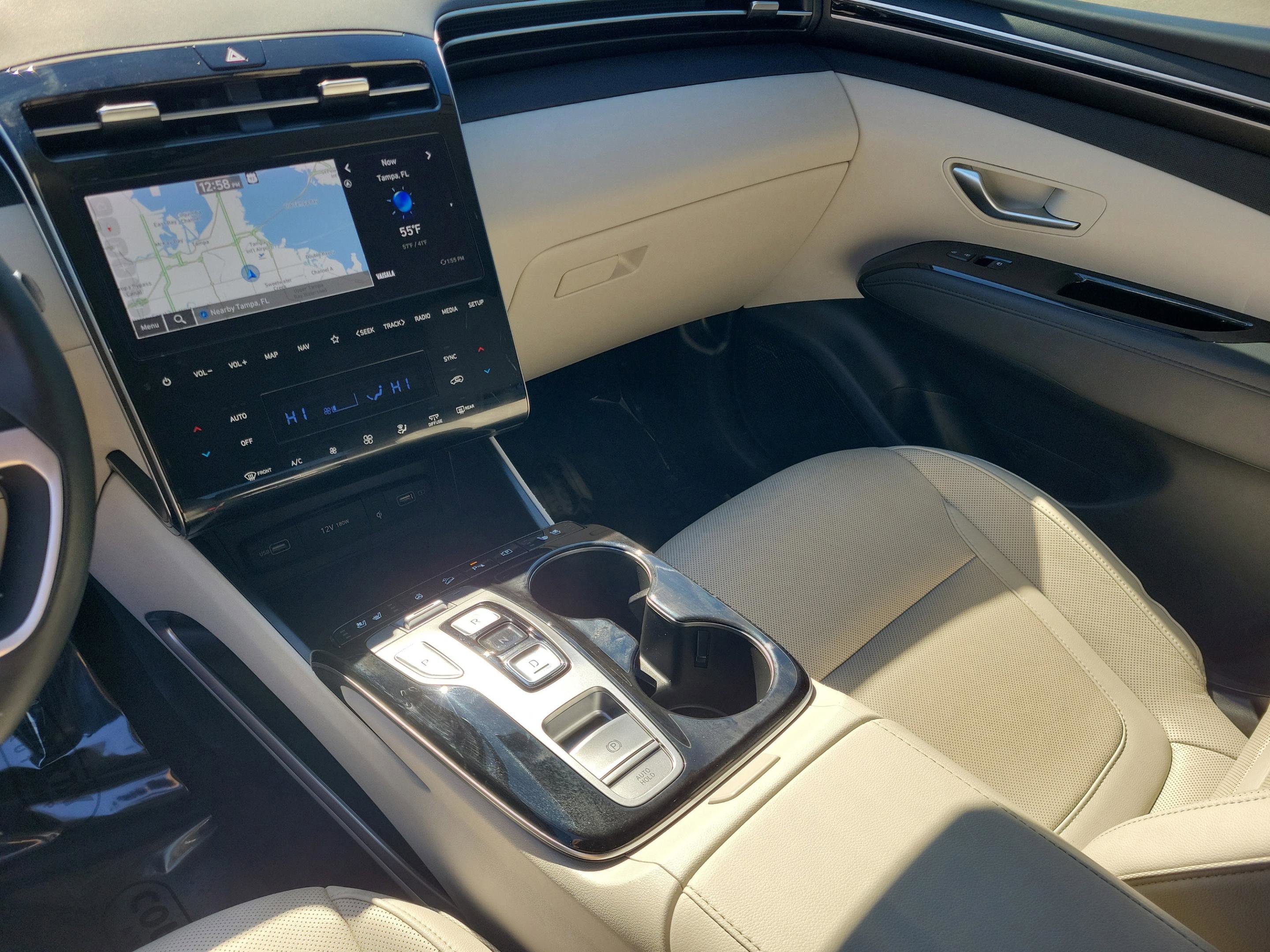 Certified 2024 Hyundai Tucson Limited image 17