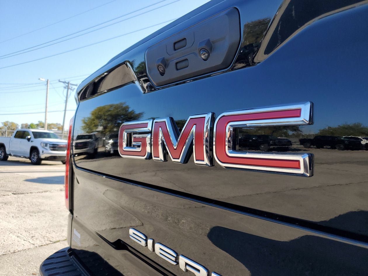 New 2026 GMC Sierra 1500 SLT w/ SLT Premium Plus Package AWD/4WD image 7