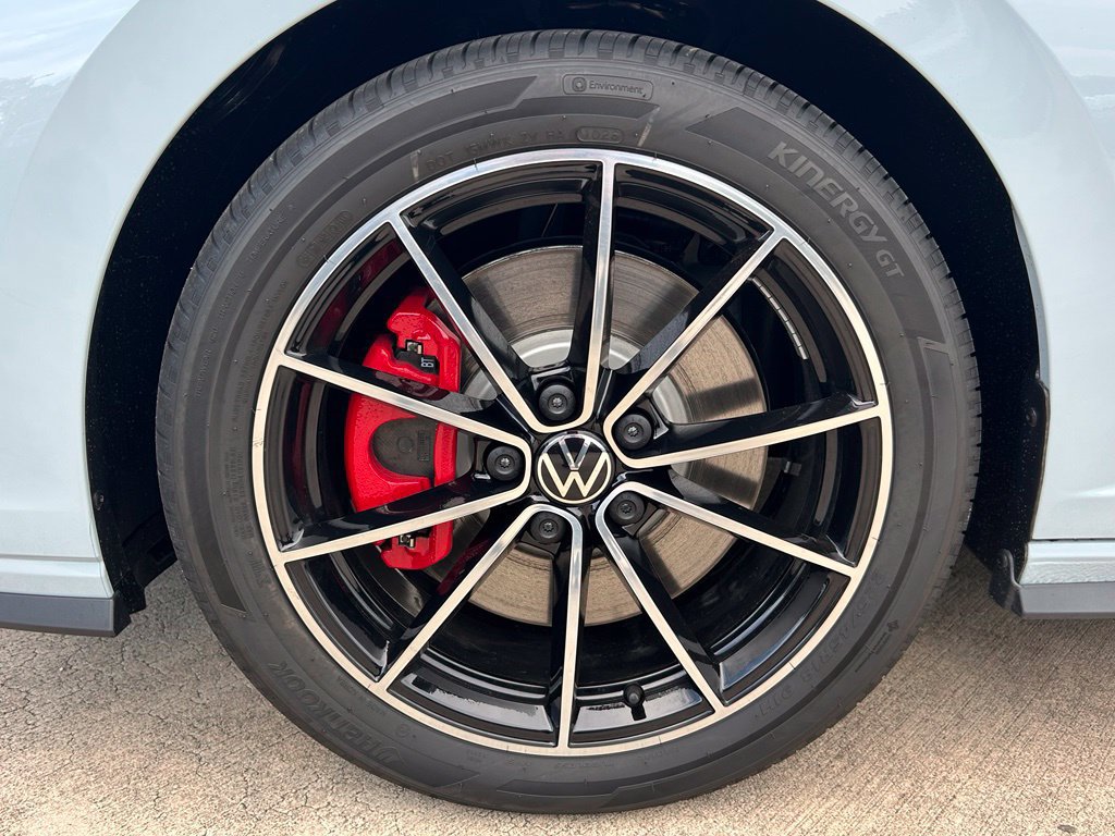 New 2027 Volkswagen Jetta GLI Autobahn FWD image 34