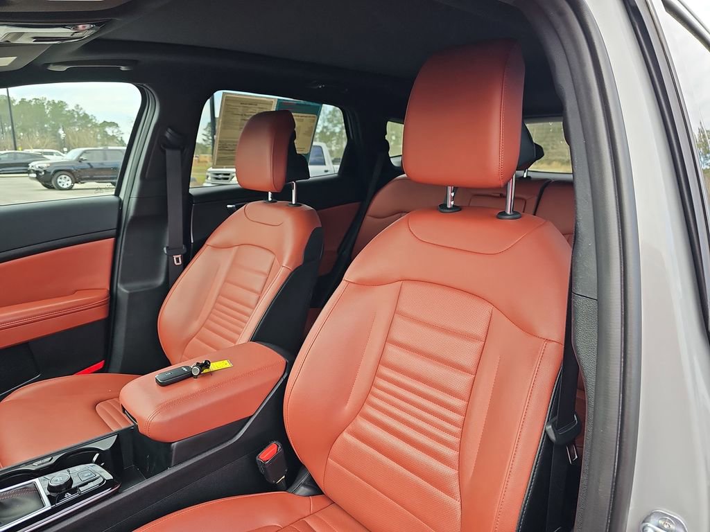 Used 2023 Kia Sportage SX image 19