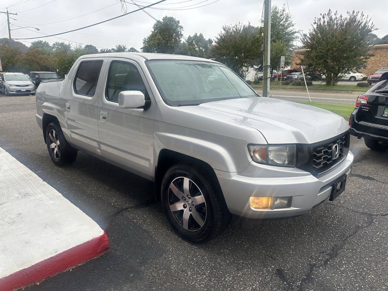 Used 2014 Honda Ridgeline SE image 9