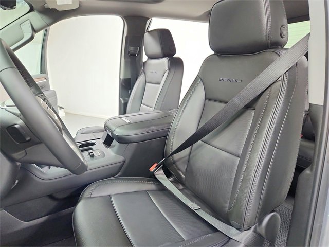 New 2026 GMC Sierra 2500 Denali w/ Denali Reserve Package image 19