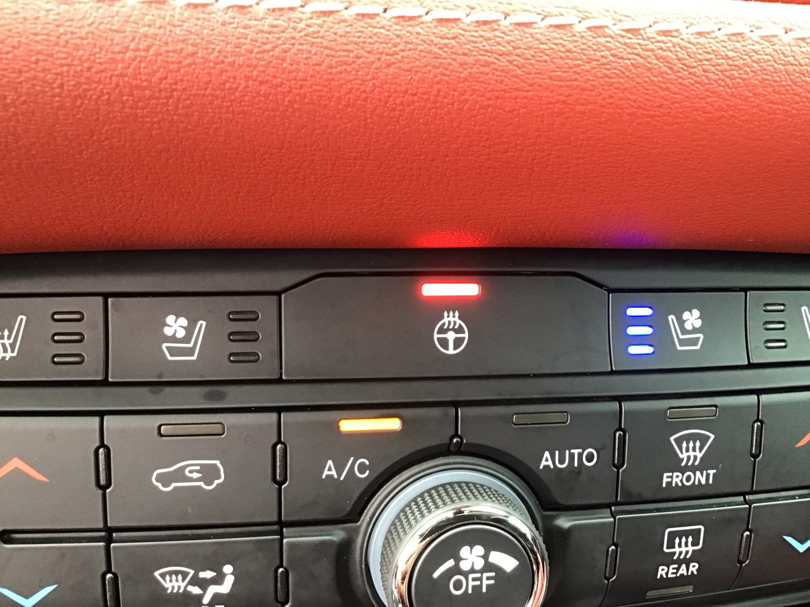 Used 2023 Dodge Durango SRT AWD/4WD image 19