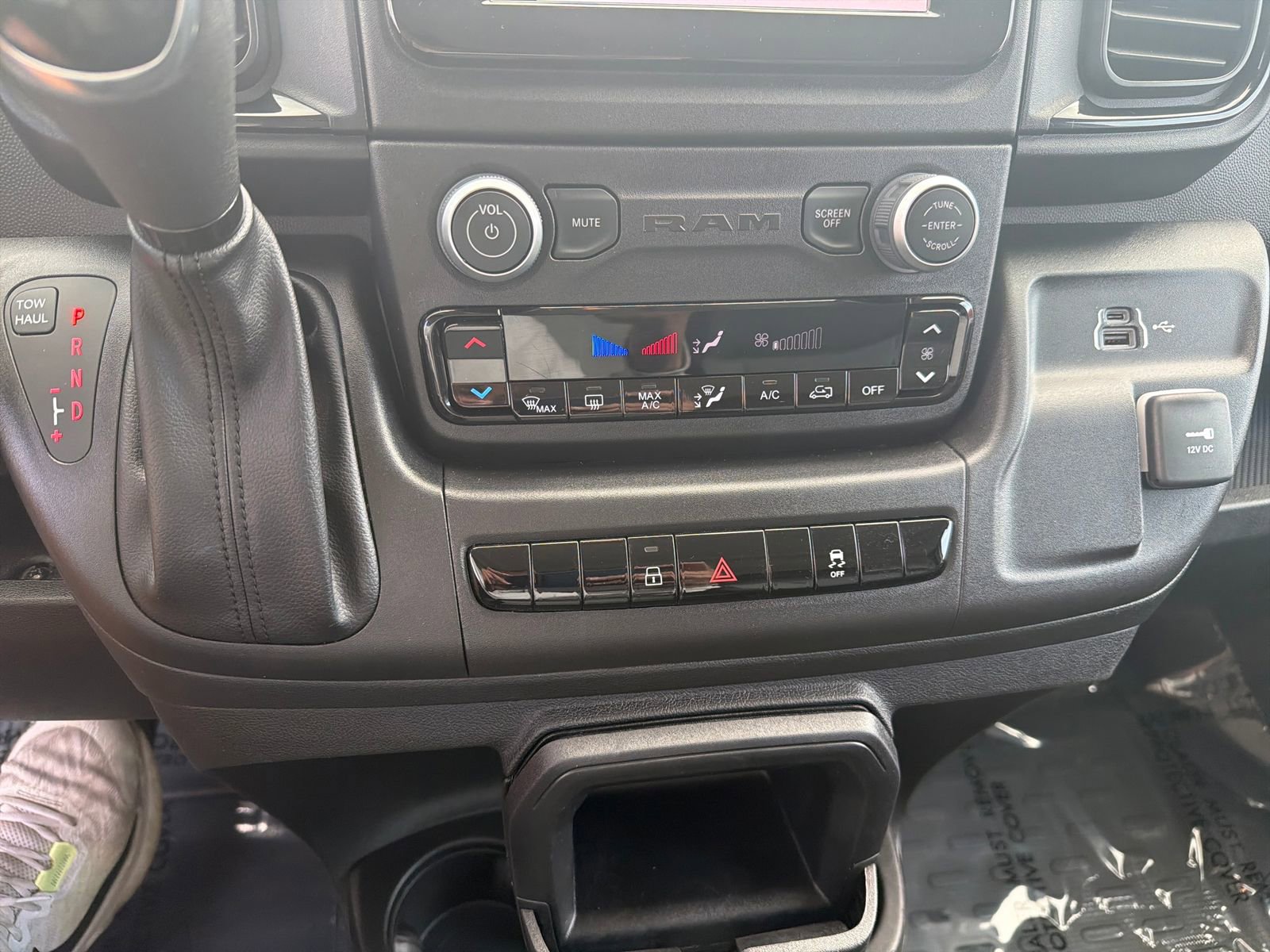 Used 2025 RAM ProMaster 3500 w/ Convenience Group FWD image 20