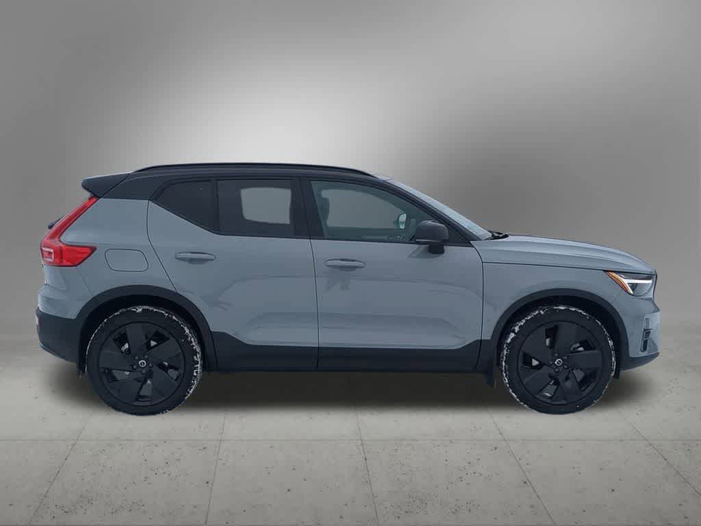 New 2026 Volvo XC40 B5 Ultra w/ Protection Package Premier AWD/4WD image 7