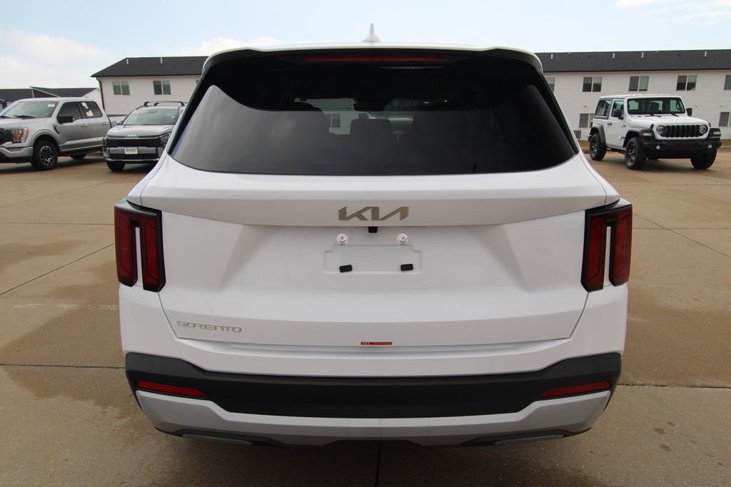 New 2026 Kia Sorento LX image 14