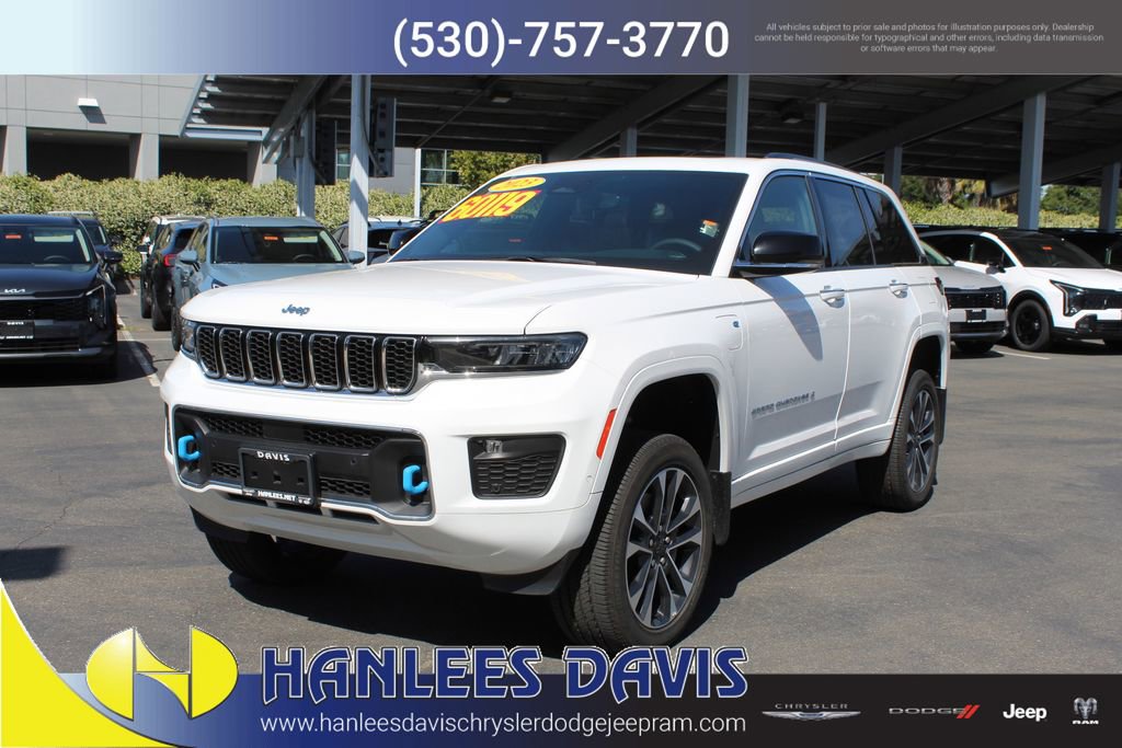 New 2023 Jeep Grand Cherokee Overland w/ MOPAR Finishing Package AWD/4WD image 3
