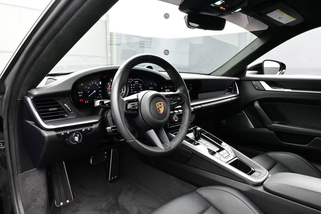 Certified 2024 Porsche 911 Turbo AWD/4WD image 4