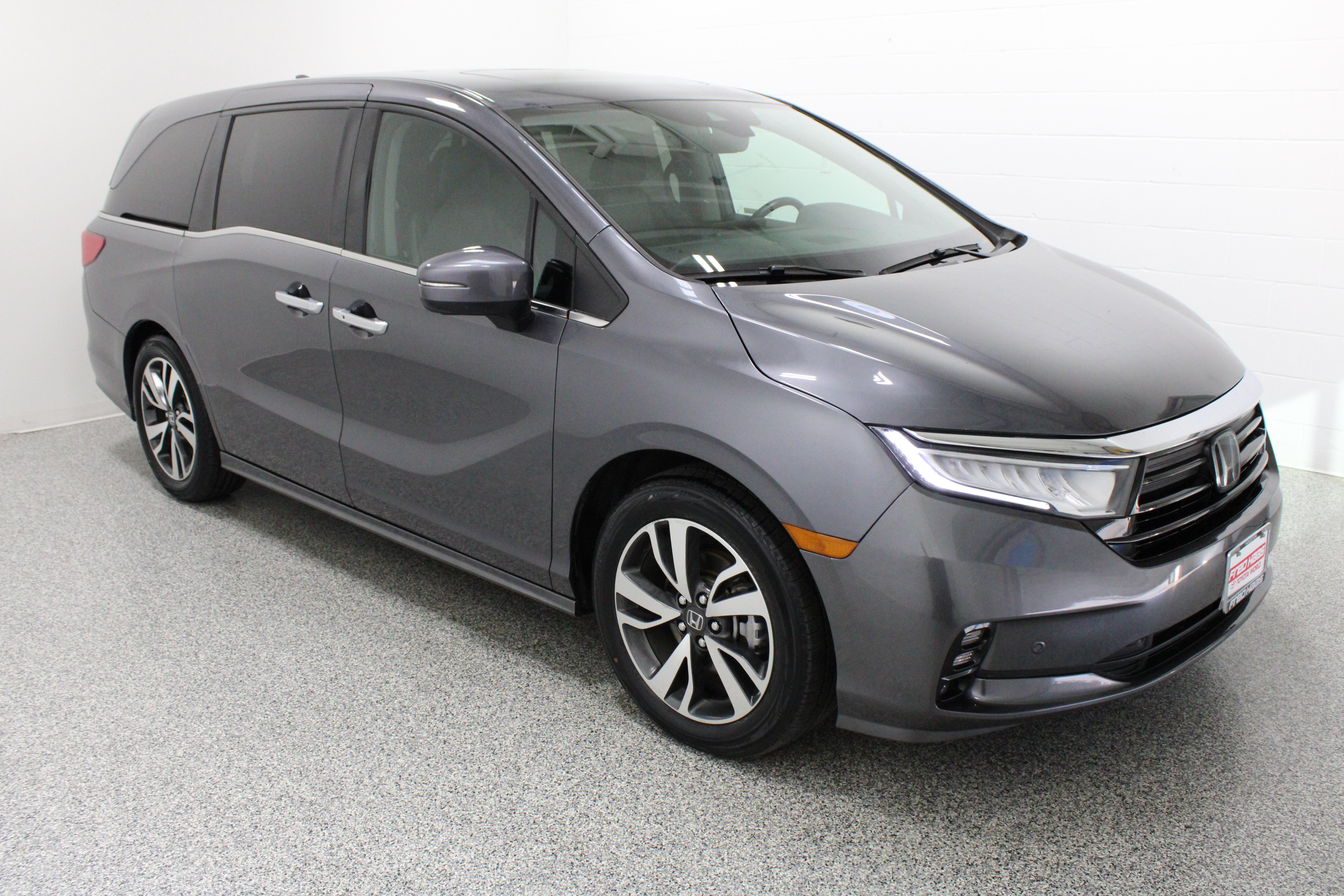 Used 2024 Honda Odyssey Touring image 4