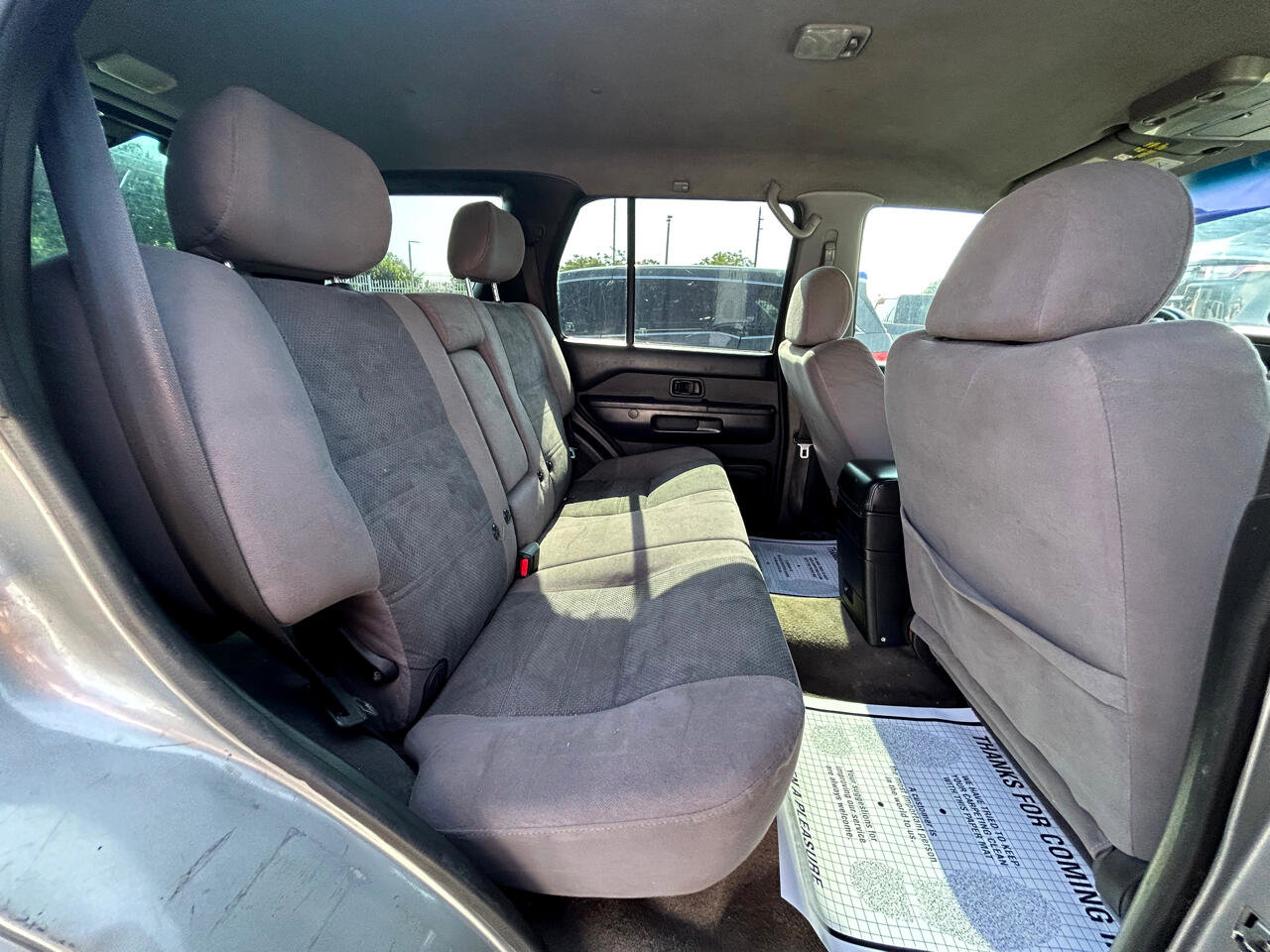 Used 2001 Nissan Pathfinder SE image 12