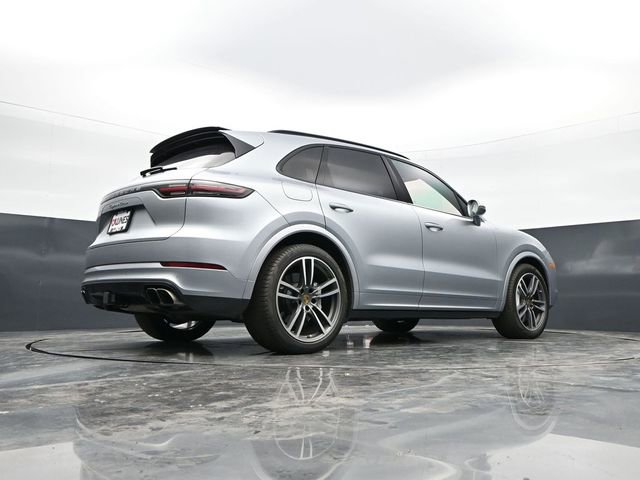 Used 2020 Porsche Cayenne Turbo AWD/4WD image 49