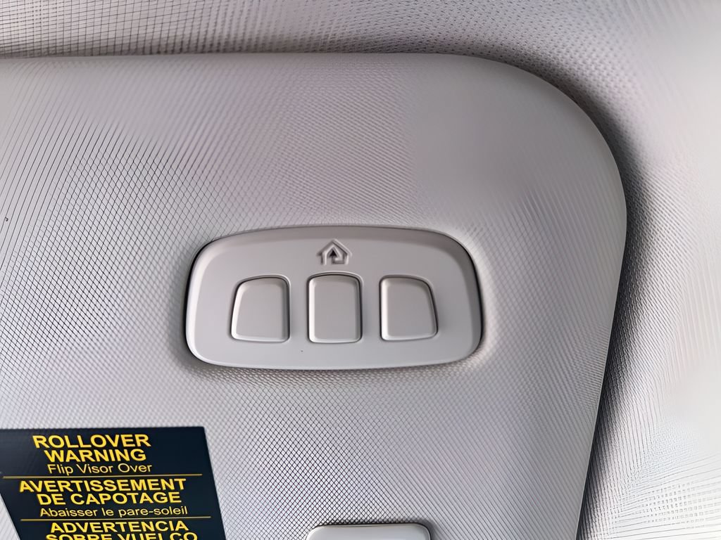 Used 2025 Ford Escape Platinum AWD/4WD image 34