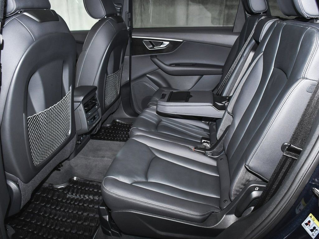 Used 2025 Audi Q7 3.0T Premium w/ Convenience Package image 75