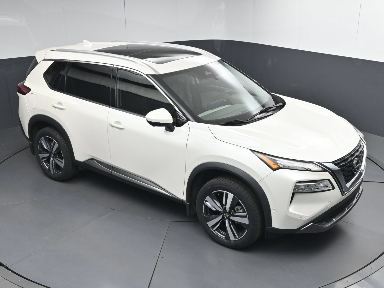 Certified 2023 Nissan Rogue SL w/ SL Premium Package AWD/4WD image 35