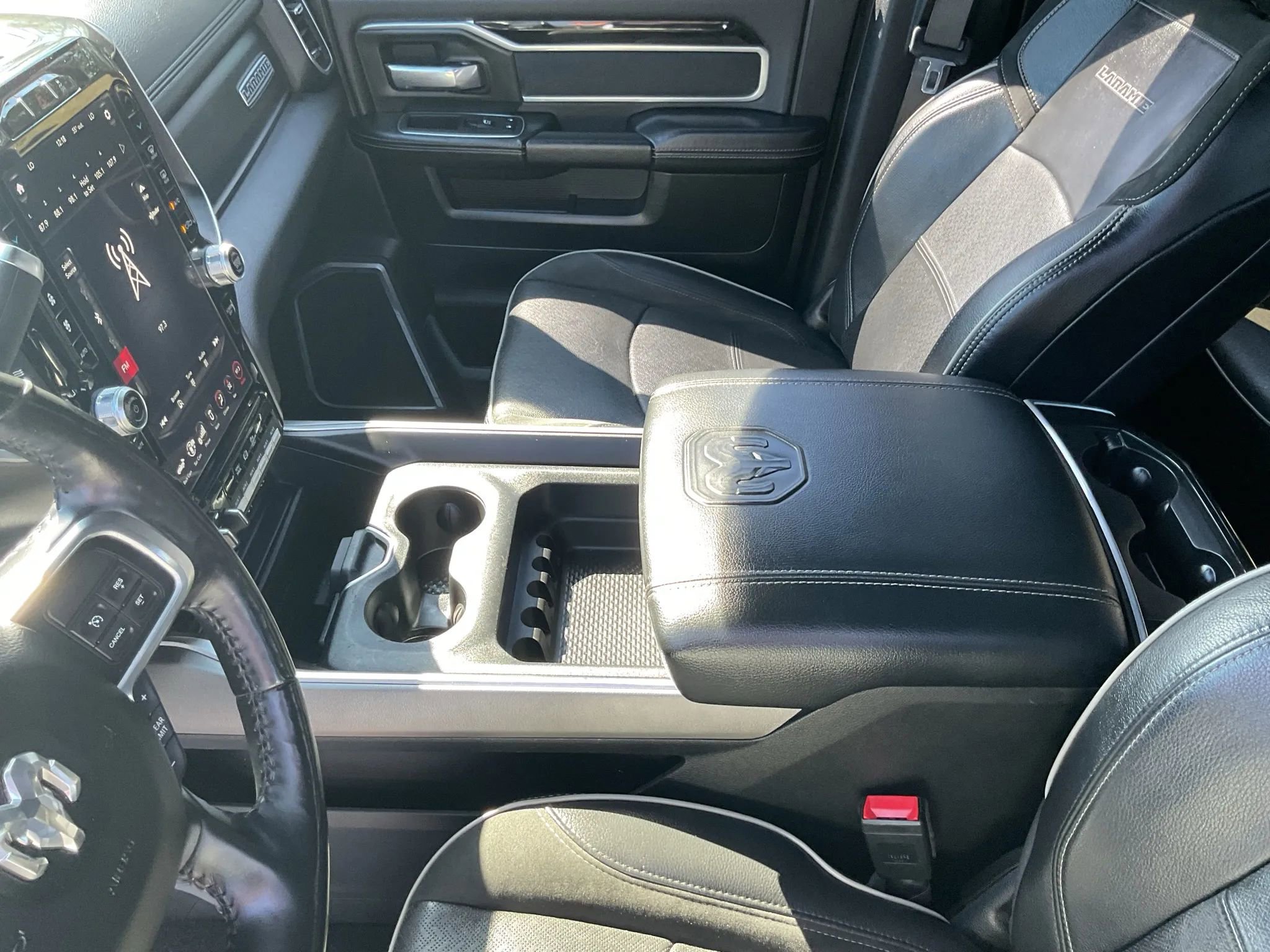 Used 2020 RAM 2500 Laramie image 32