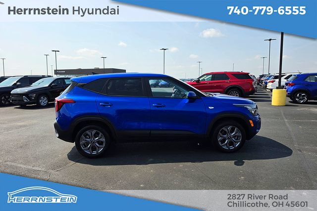 Used 2024 Kia Seltos LX AWD/4WD image 28