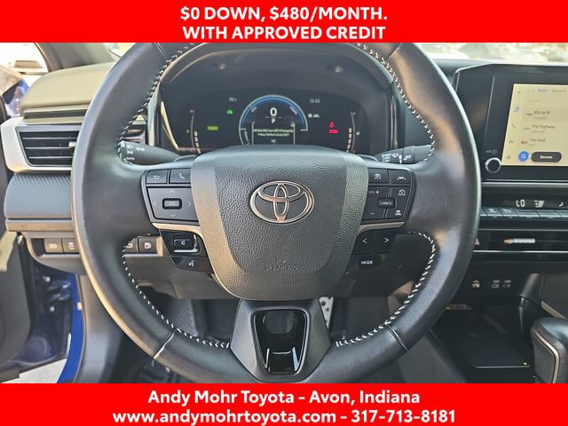 Used 2025 Toyota Camry SE FWD image 15