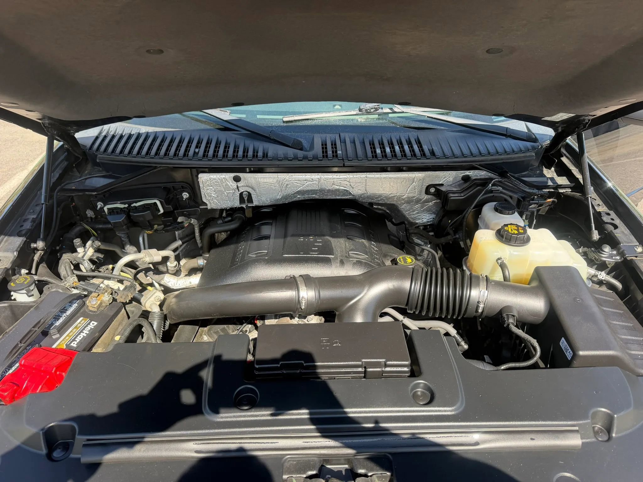 Used 2015 Ford Expedition Platinum image 41