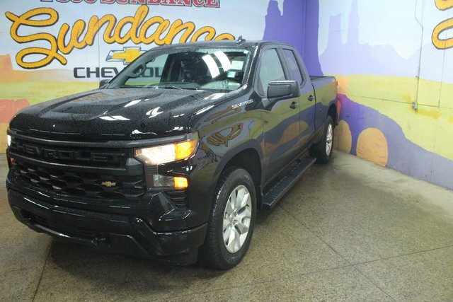 Used 2023 Chevrolet Silverado 1500 Custom image 4