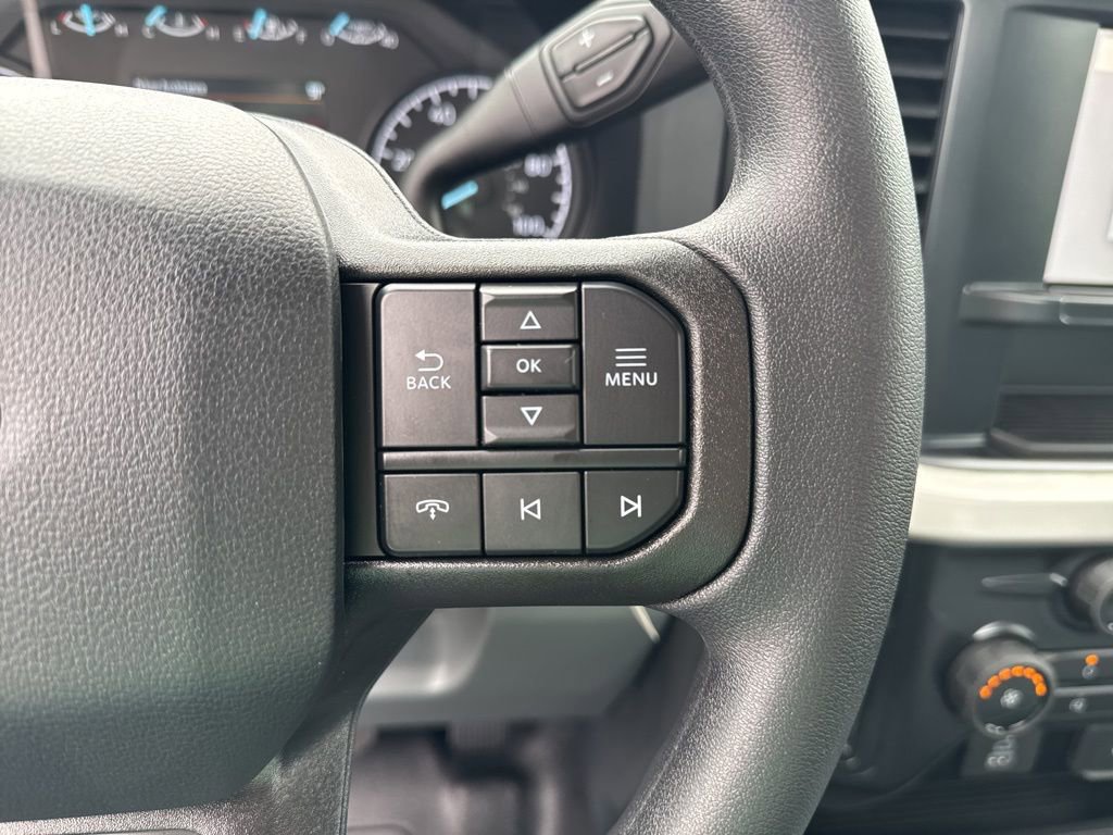 New 2025 Ford F550 4x4 Regular Cab Super Duty image 17