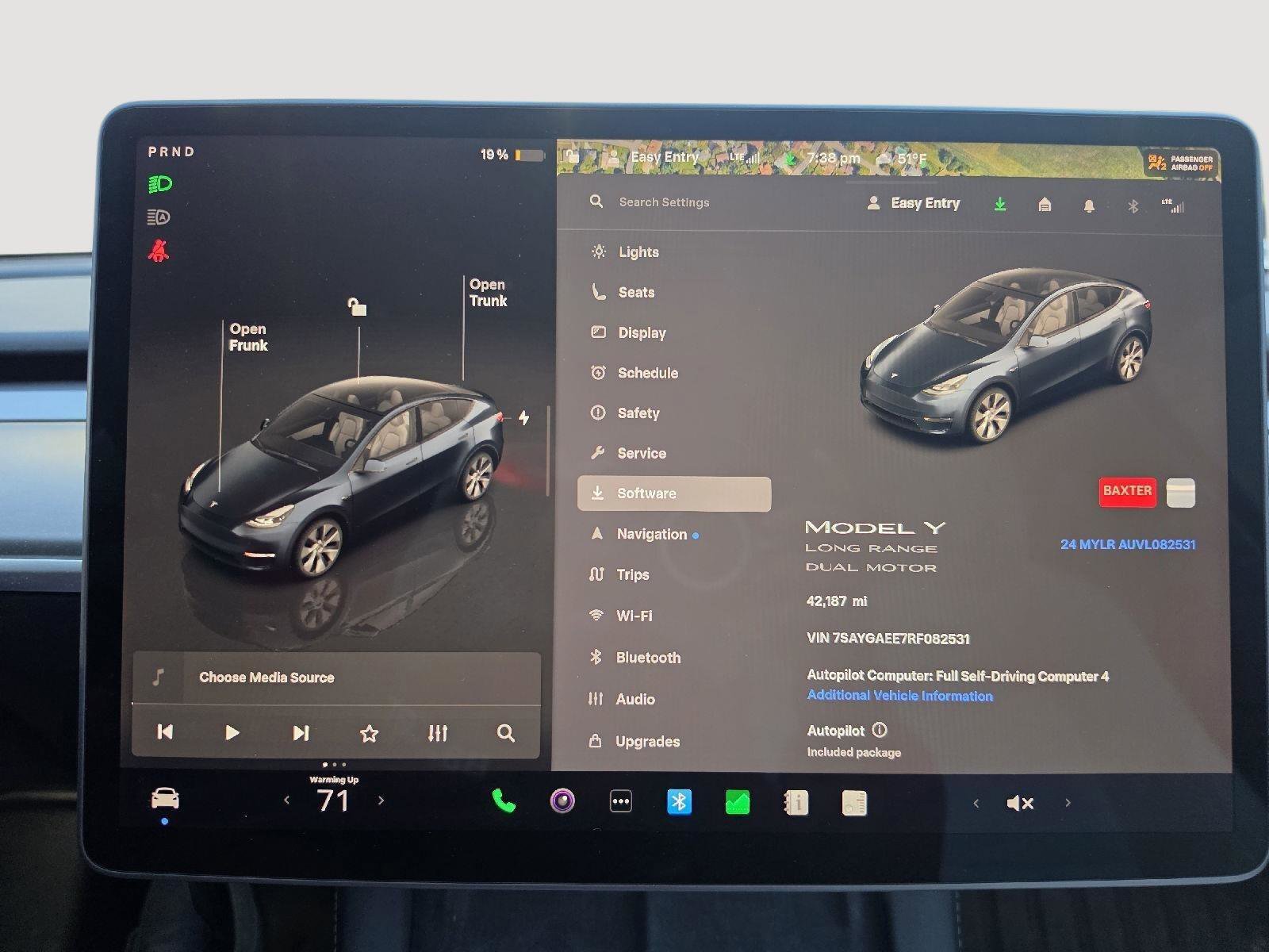 Used 2024 Tesla Model Y Long Range AWD/4WD image 2