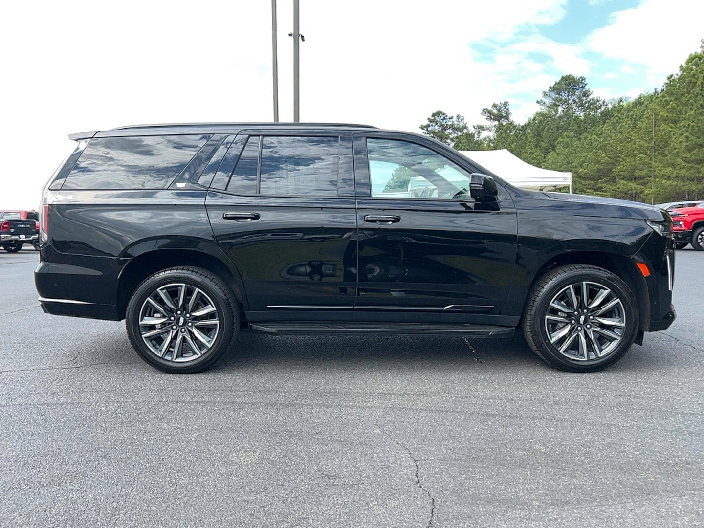 Used 2023 Cadillac Escalade Sport image 4