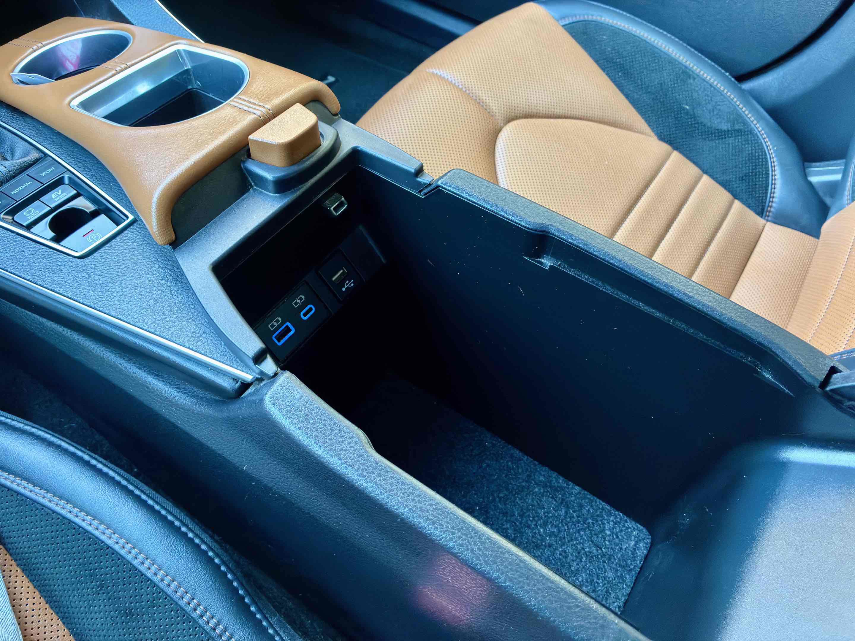 Used 2021 Toyota Avalon XSE w/ Carpet Mat Package (TMS) FWD image 37