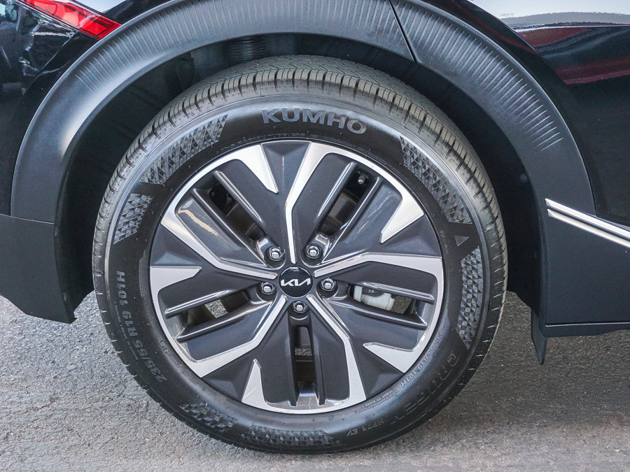 Certified 2024 Kia EV6 Light RWD image 8