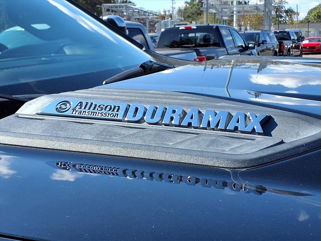 Used 2020 Chevrolet Silverado 3500 High Country w/ Snow Plow Prep/Camper Package image 11