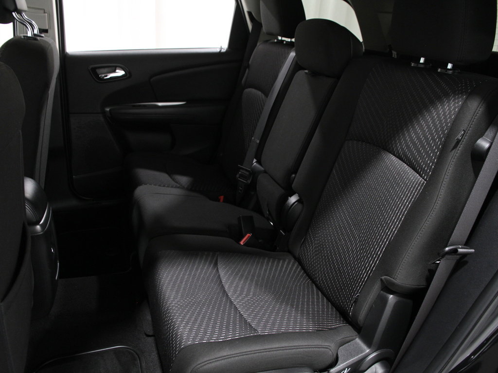 Used 2019 Dodge Journey SE w/ Blacktop Package image 15