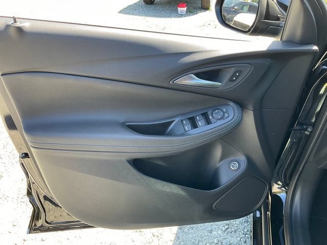 New 2026 Buick Encore GX Sport Touring w/ Advanced Technology Package FWD image 4