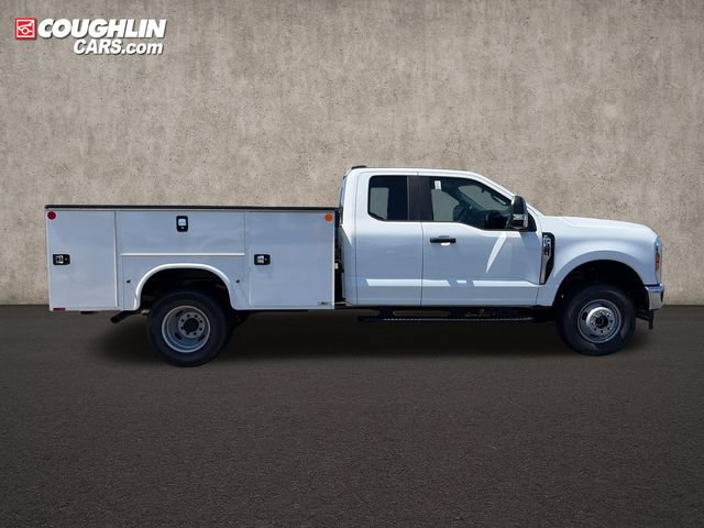 New 2026 Ford F350 XL w/ XL Chrome Package AWD/4WD image 9