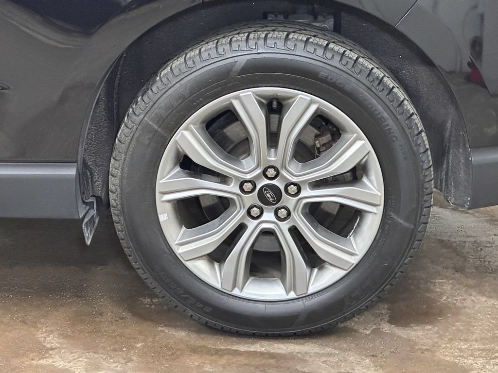 Certified 2024 Ford Edge Titanium AWD/4WD image 49