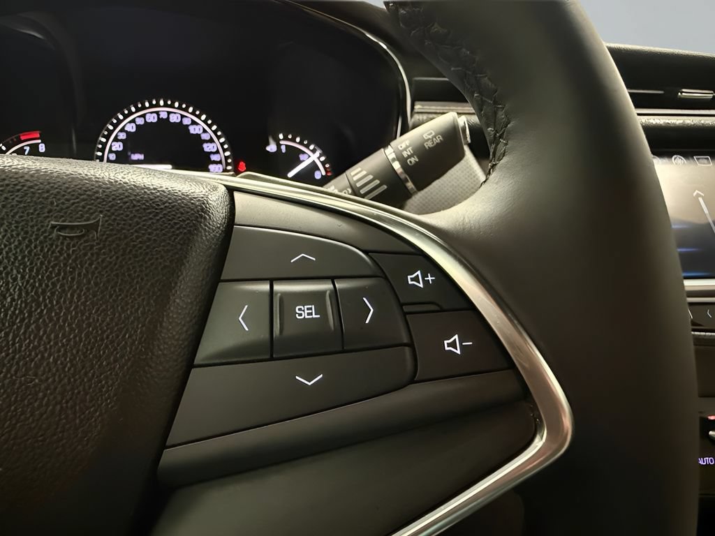 Used 2018 Cadillac XT5 Luxury w/ Driver Awareness Package FWD image 19