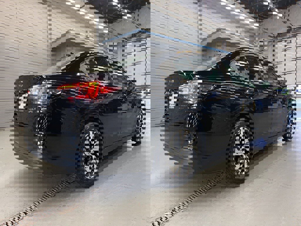 Certified 2025 Subaru Legacy Premium w/ Popular Package #1A image 7