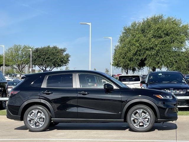 New 2027 Honda HR-V LX image 3