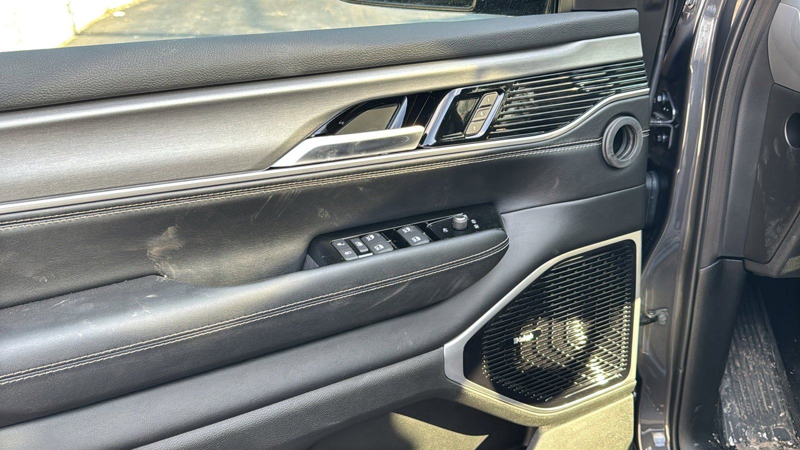 New 2026 Jeep Grand Wagoneer L Limited image 14