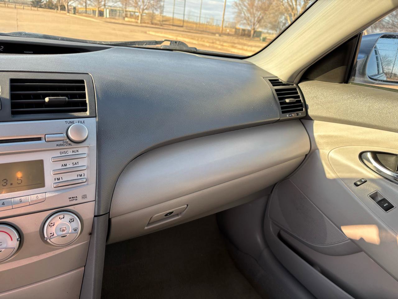 Used 2010 Toyota Camry image 17