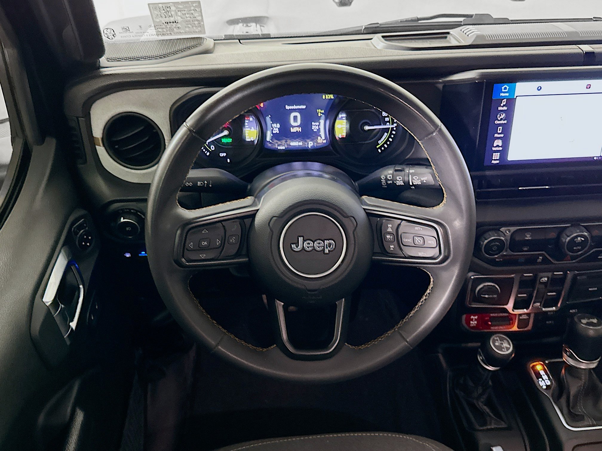 Used 2024 Jeep Wrangler Unlimited AWD/4WD image 17