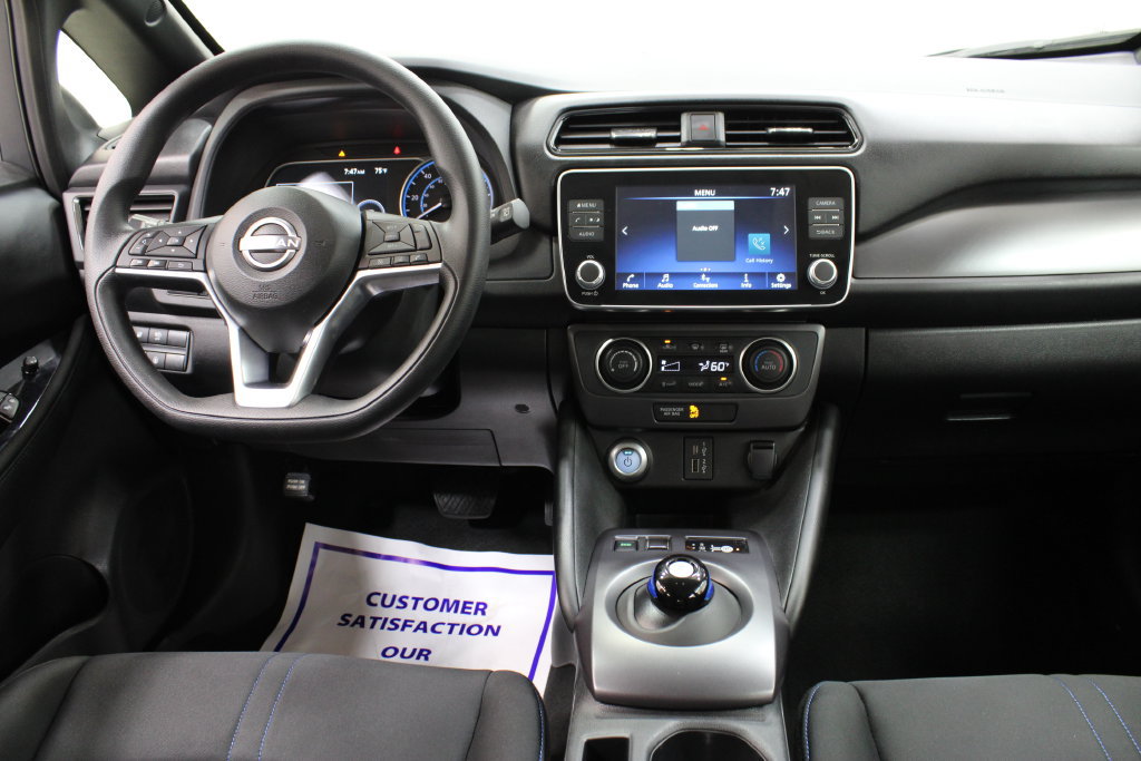 Used 2025 Nissan Leaf S FWD image 9