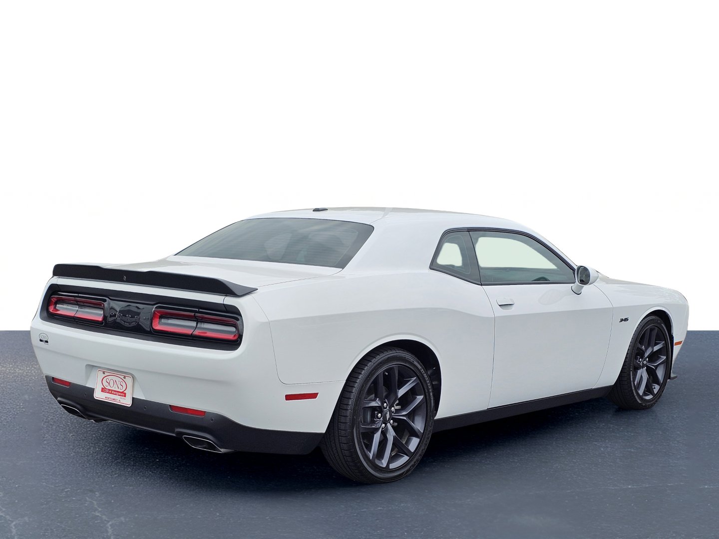 Used 2023 Dodge Challenger R/T w/ Blacktop Package RWD image 9