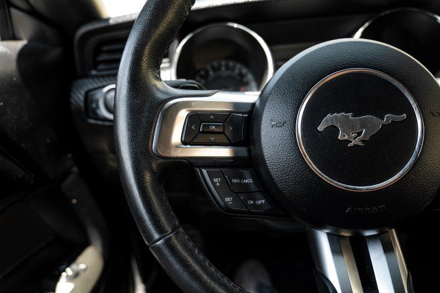 Used 2017 Ford Mustang Coupe RWD image 15