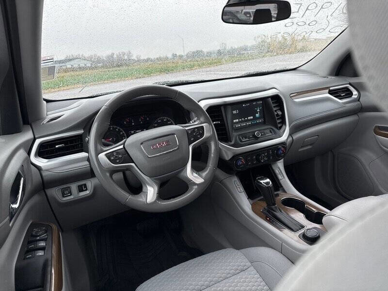 Used 2019 GMC Acadia SLE image 26