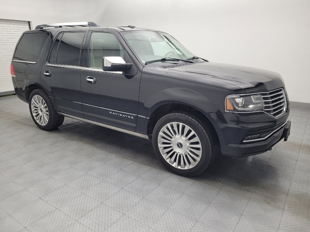 Used 2015 Lincoln Navigator 4WD w/ Equipment Group 101A Reserve image 11