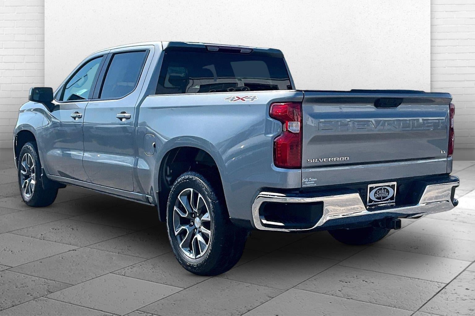 Used 2023 Chevrolet Silverado 1500 LT AWD/4WD image 11
