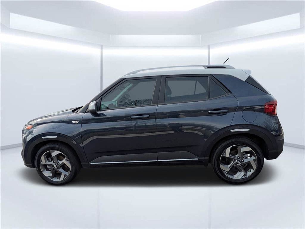 Certified 2025 Hyundai Venue Limited image 6