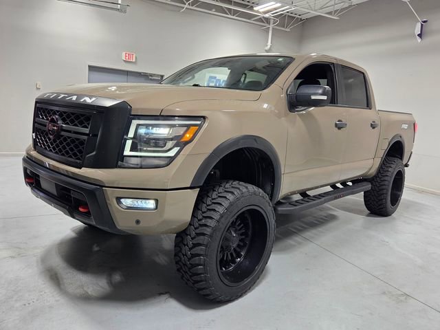 Used 2023 Nissan Titan PRO-4X w/ Pro-4x Convenience Package image 3