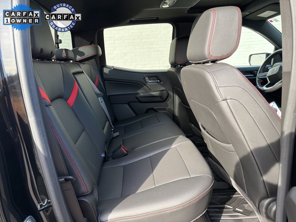 Used 2025 Chevrolet Colorado Z71 w/ Technology Package image 11