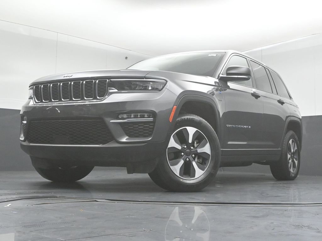 Used 2022 Jeep Grand Cherokee Limited 4xe image 40