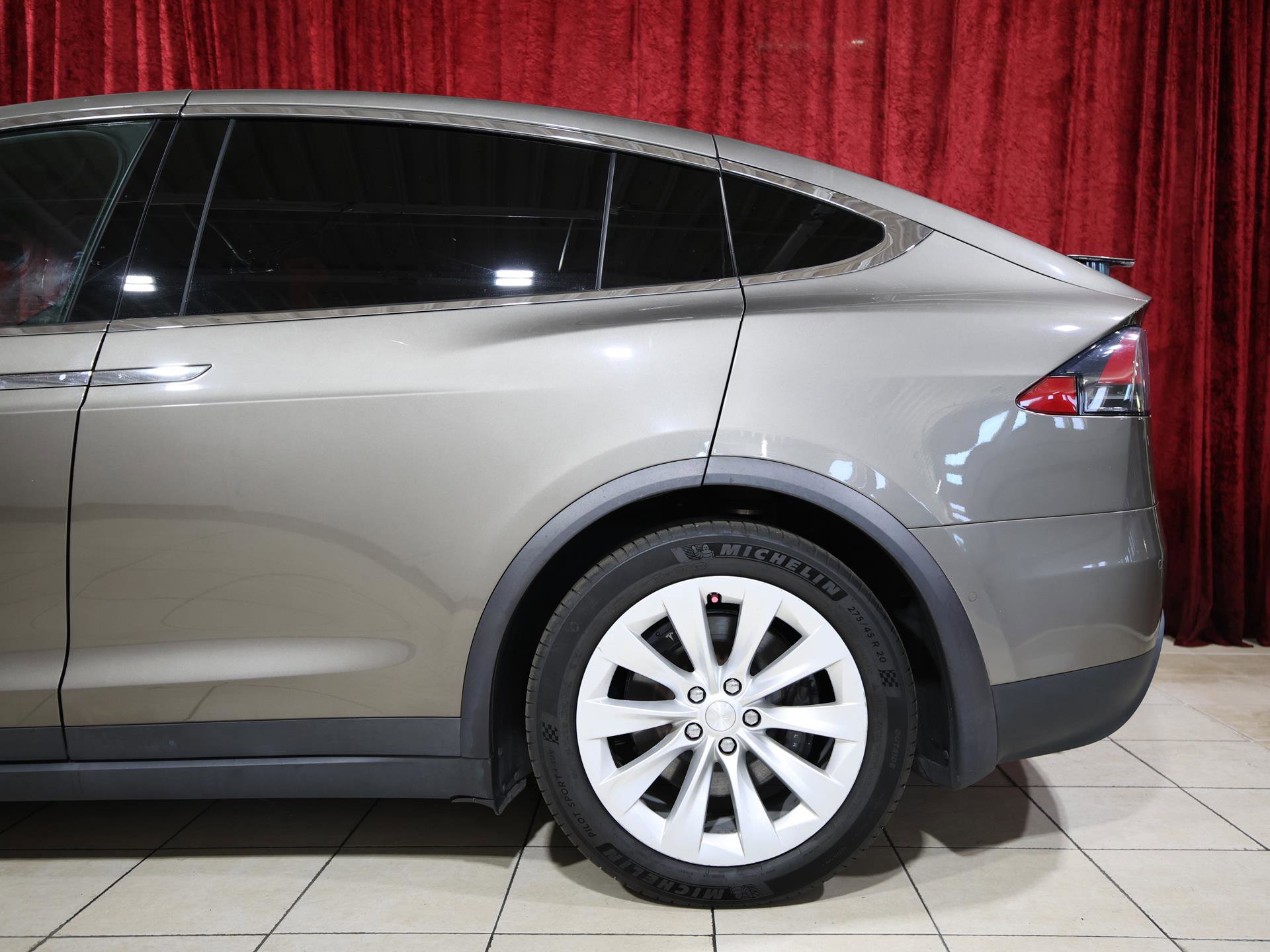Used 2016 Tesla Model X 90D AWD/4WD image 6